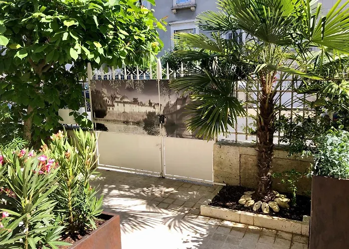 D'hôtes Couleurs Du Temps 3*